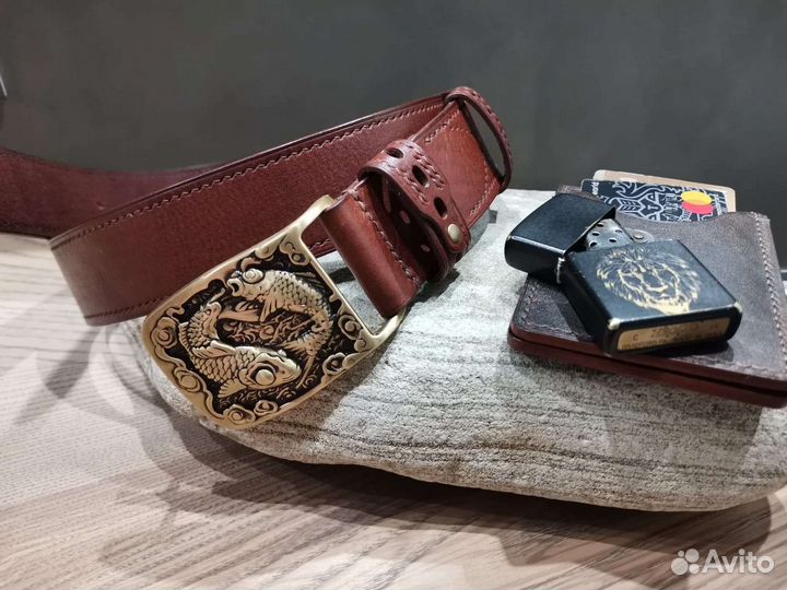 Мужской кожаный ремень ручной работы