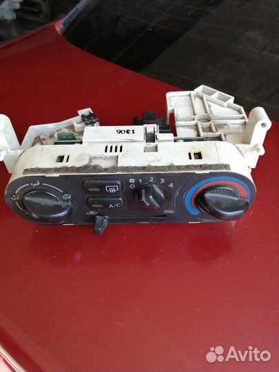 Блок управления климотом Nissan sunny