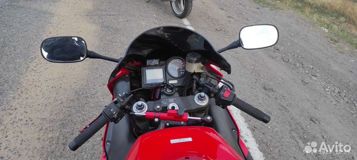 Продам CBR 929RR б/п