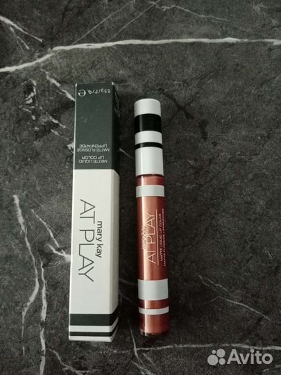 Жидкая матовая помада для губ