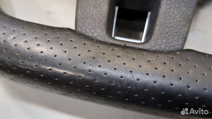 Руль Volkswagen Tiguan, 2011