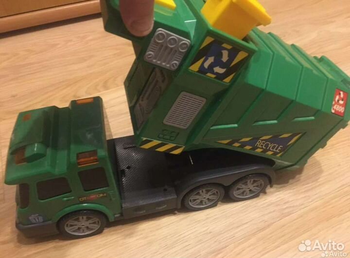 Машина мусоровоз