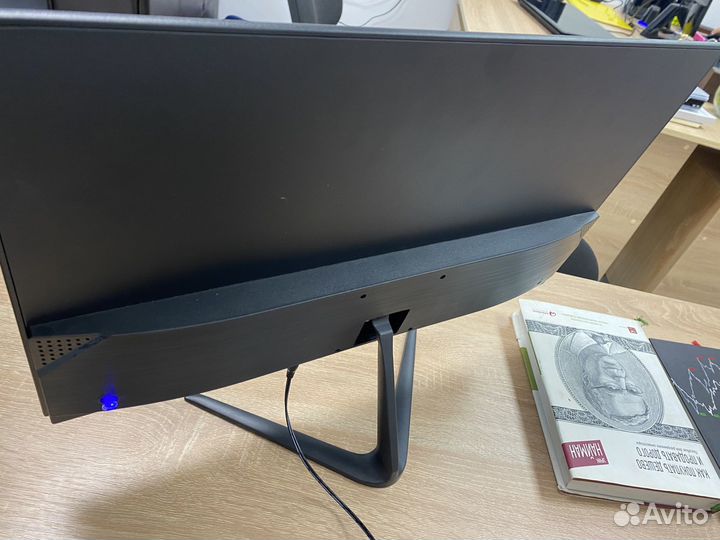 Монитор 22 дюйма