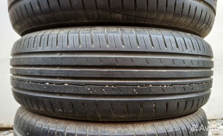 Yokohama BluEarth AE50 SUV 215/65 R17