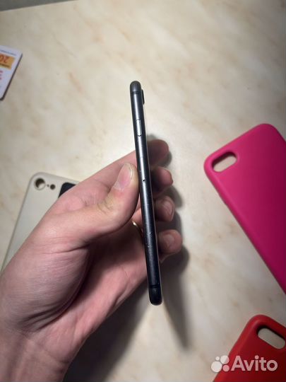 iPhone 8, 64 ГБ