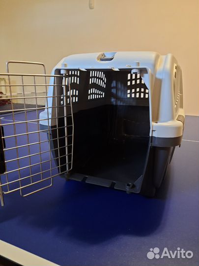 Переноска для кошек пластиковая бу