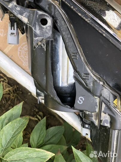 Корпус передней фары на Камри 55 кузов