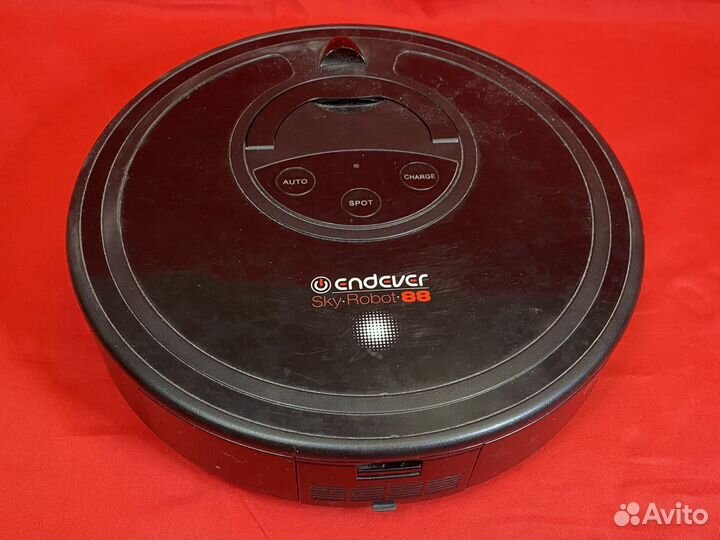 Робот пылесос рабочий