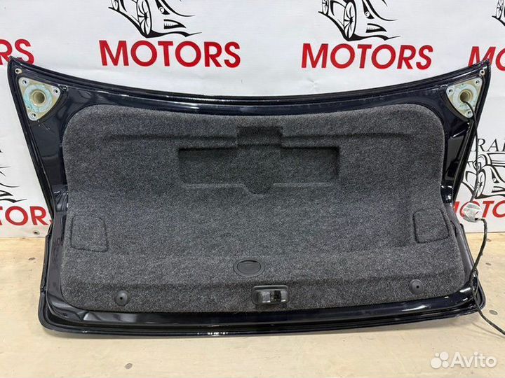 Крышка багажника Volkswagen Passat B6