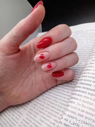 Маникюр и наращивание ногтей