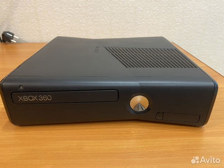 Xbox 360 slim прошитый freeboot