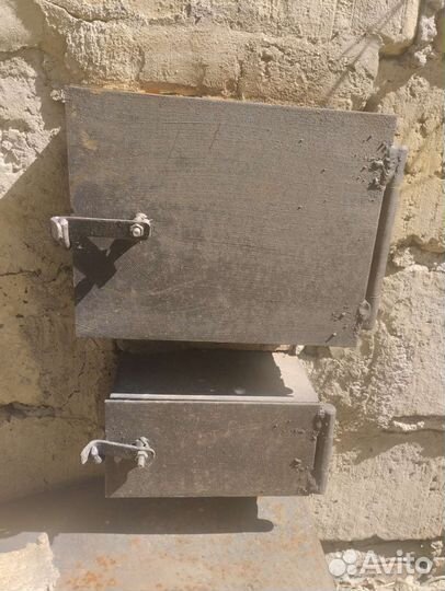 Печь чугунная для бани с баком из нержавейки