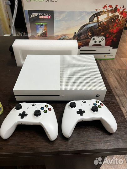 Игровая приставка xbox one s