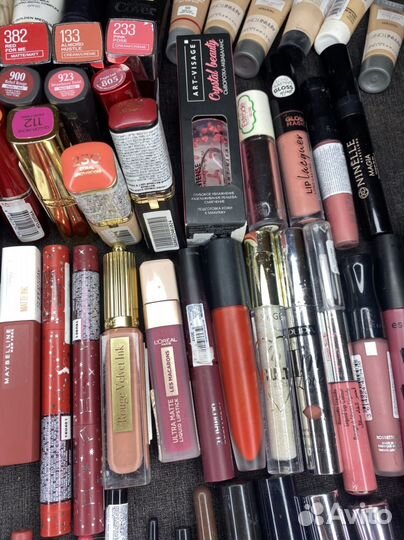 Набор косметики Maybelline,Bourjois,maxfactor
