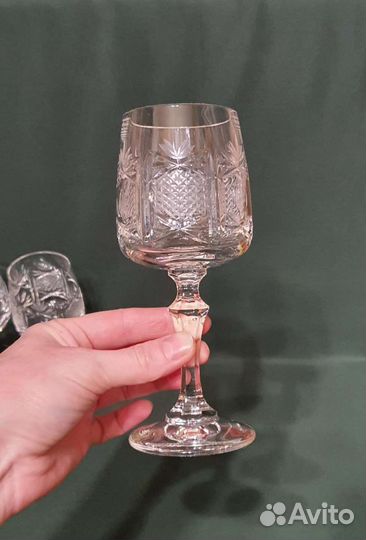 Хрустальные бокалы 