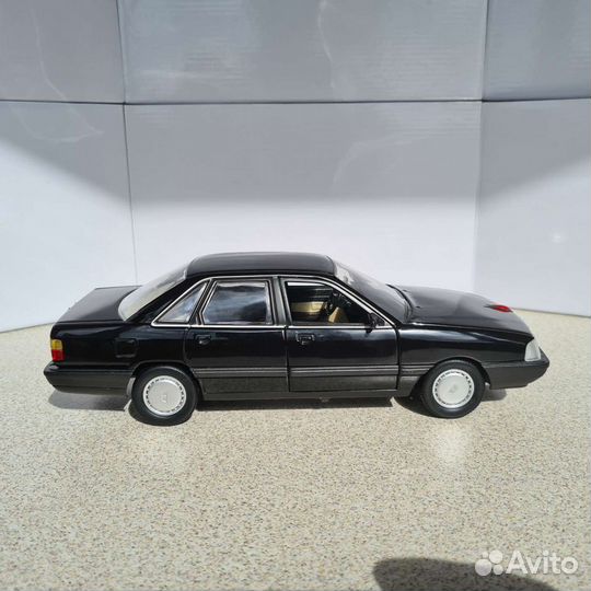 Audi Ауди 100 1:18