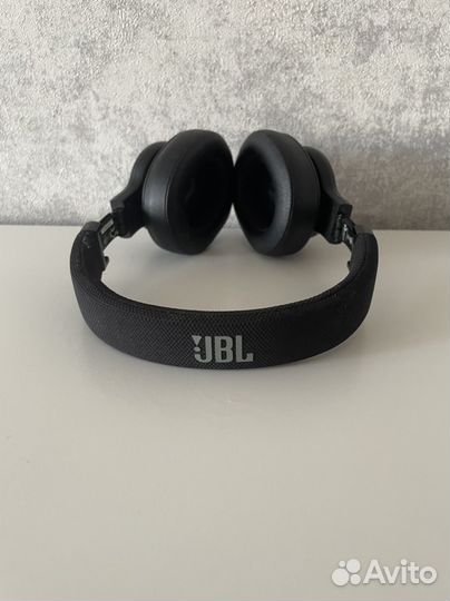 Беспроводные наушники jbl