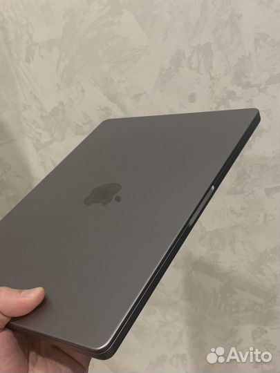 Macbook pro 14 m1 16 512