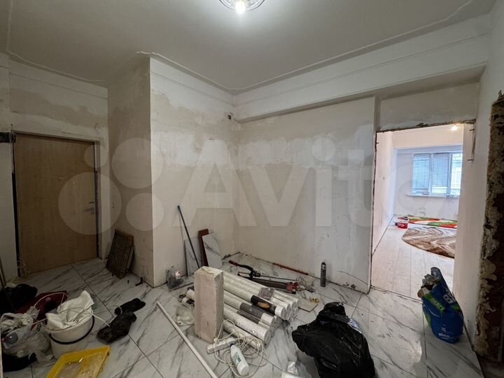 2-к. квартира, 77 м², 2/12 эт.