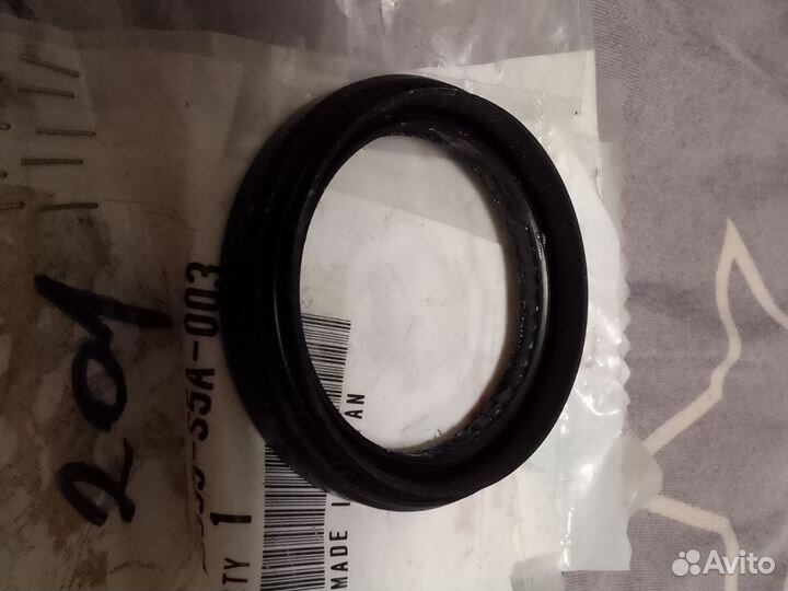 Сальник подвесного подшипника honda 91260-S3V-A01