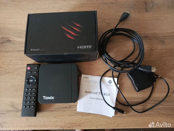 SMART tv приставка tanix w2