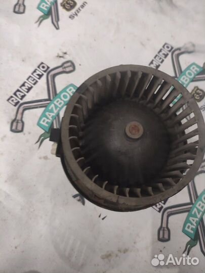 Мотор отопителя Volkswagen Golf 2