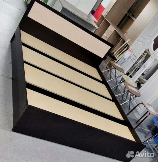 Кровать двуспальная