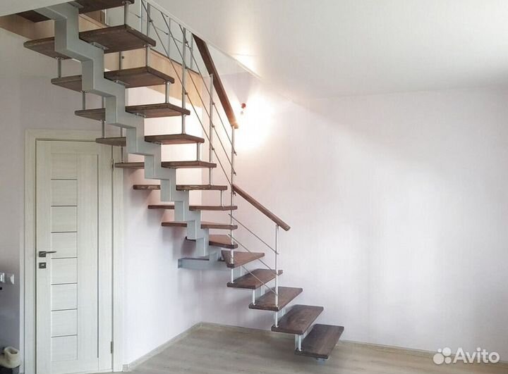 Лестница для загородного дома