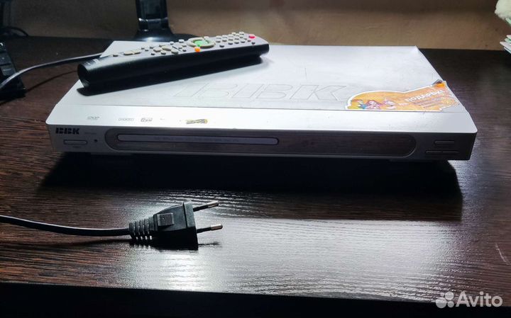 Видеомагнитофон ввк рабочий