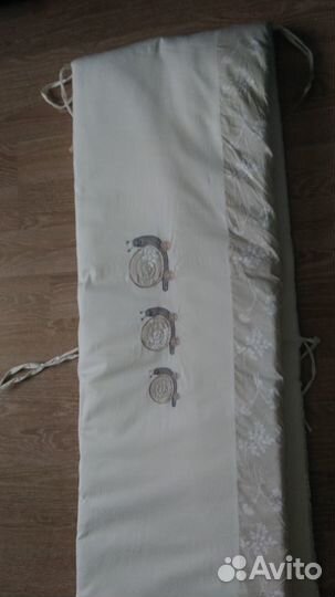 Продам комплект в кроватку