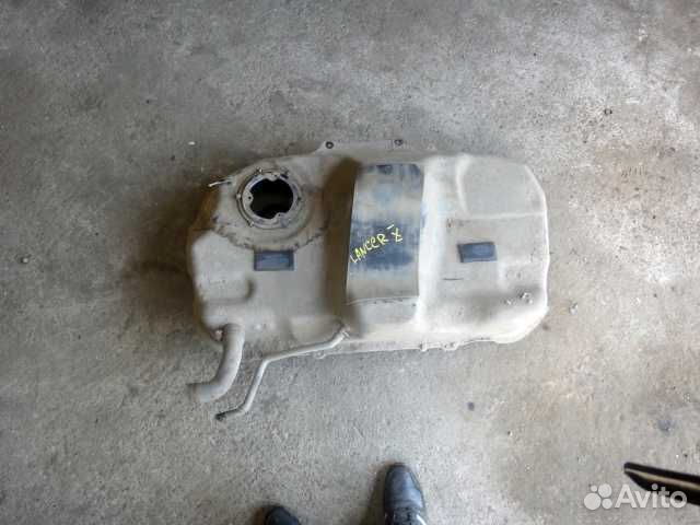 Бак топливный Lancer 10 (07) б\у