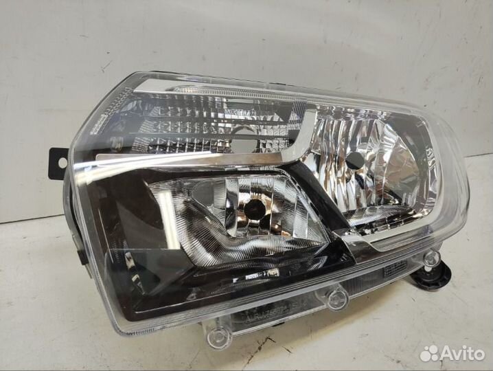 Фара левая Renault Logan 2 2018