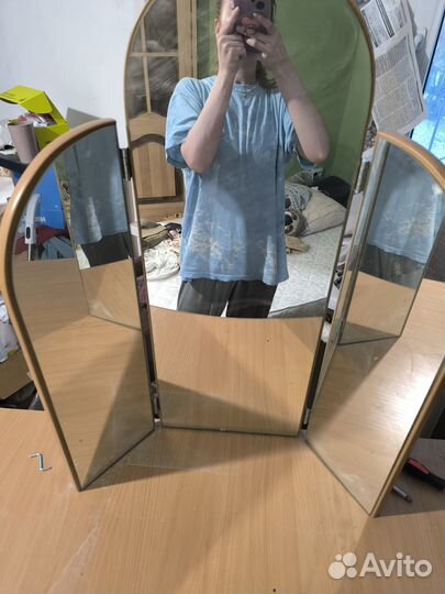 Трюмо с зеркалом бу