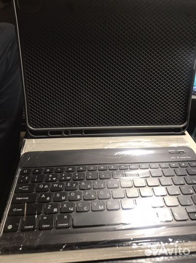 Чехол - клавиатура для iPad Pro 12,9 2020