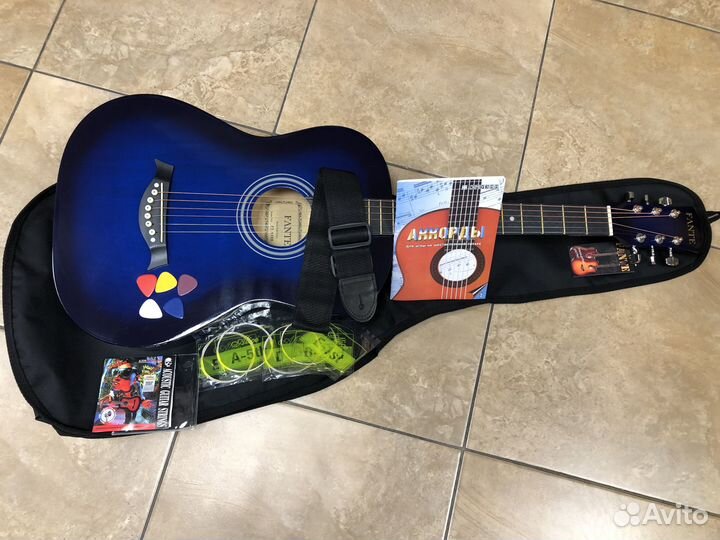 Гитара для начинающих + комплект