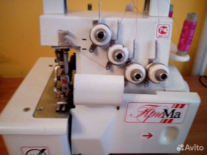 Оверлок швейная машина