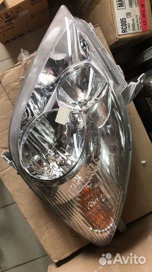 Фара Toyota Corolla Spasio левая (новая/оригинал)