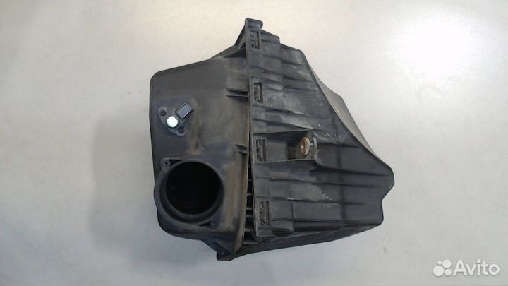 Корпус воздушного фильтра Jeep Grand Cherokee, 200