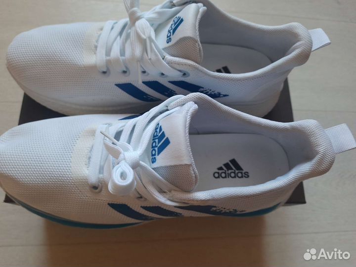 Adidas мужские кроссовки новые