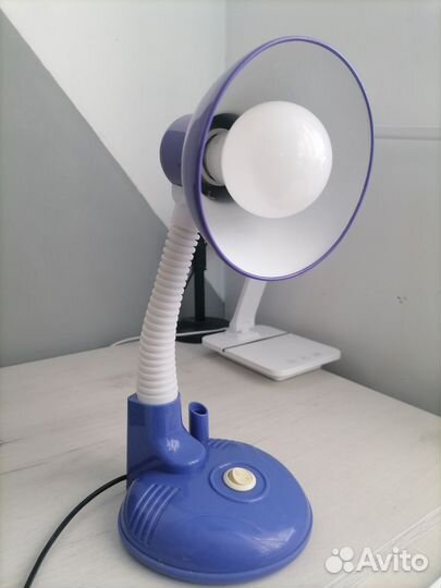 Лампа настольная