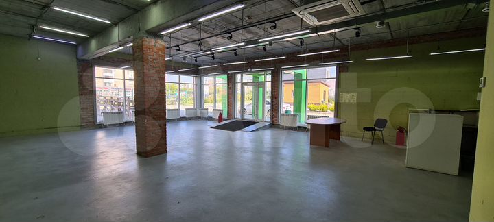 Сдам торговое помещение, 130 м²