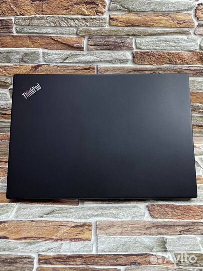 Ноутбук Lenovo Thinkpad T490s