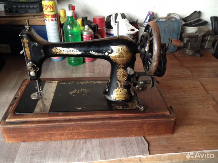 Швейная машинка Singer