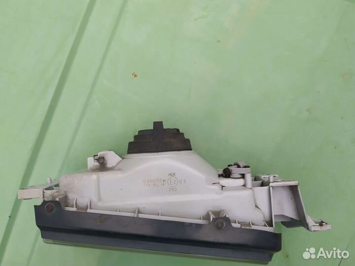 Фара mazda 323 bf правая