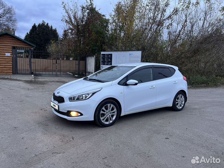 Kia Ceed 1.6 AT, 2015, 85 000 км