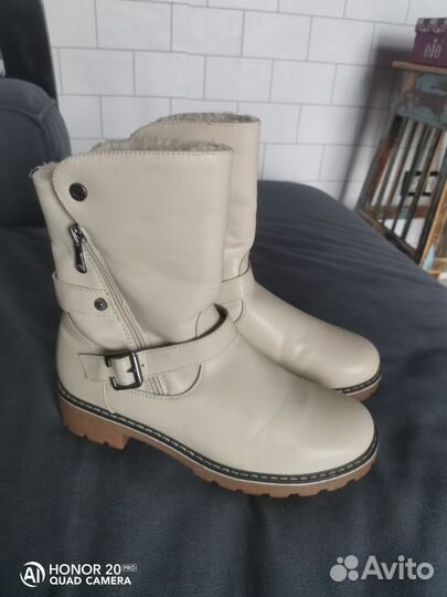 Женская обувь разная