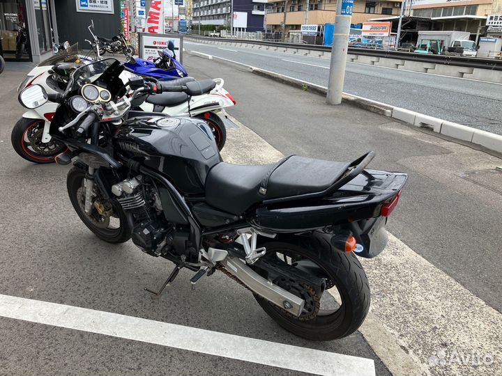 Yamaha FZ400 042597