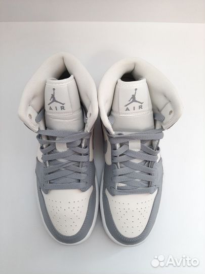 Jordan 1 Mid Stealth