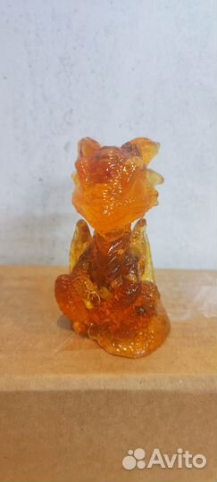 Дракончик из янтаря