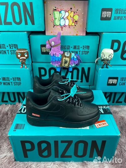 Nike Air Force x Supreme 